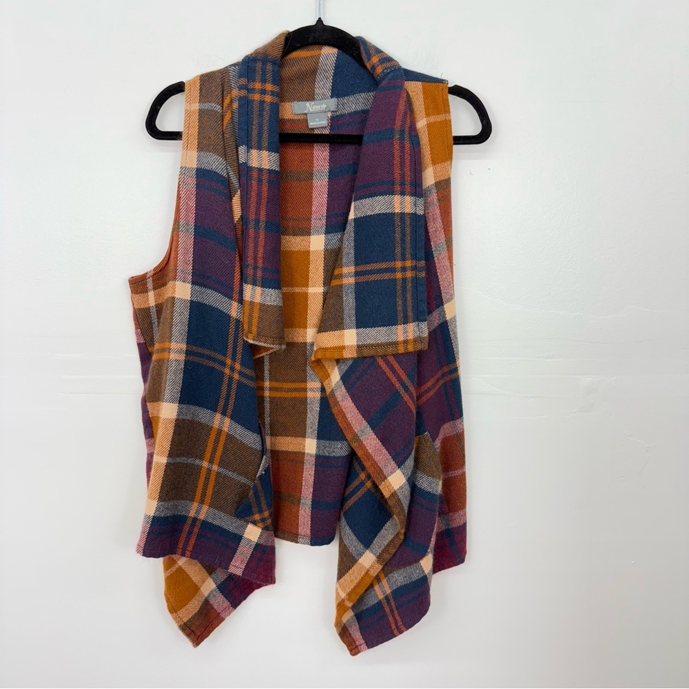 Natural Reflections Multicolor Plaid Vest A29